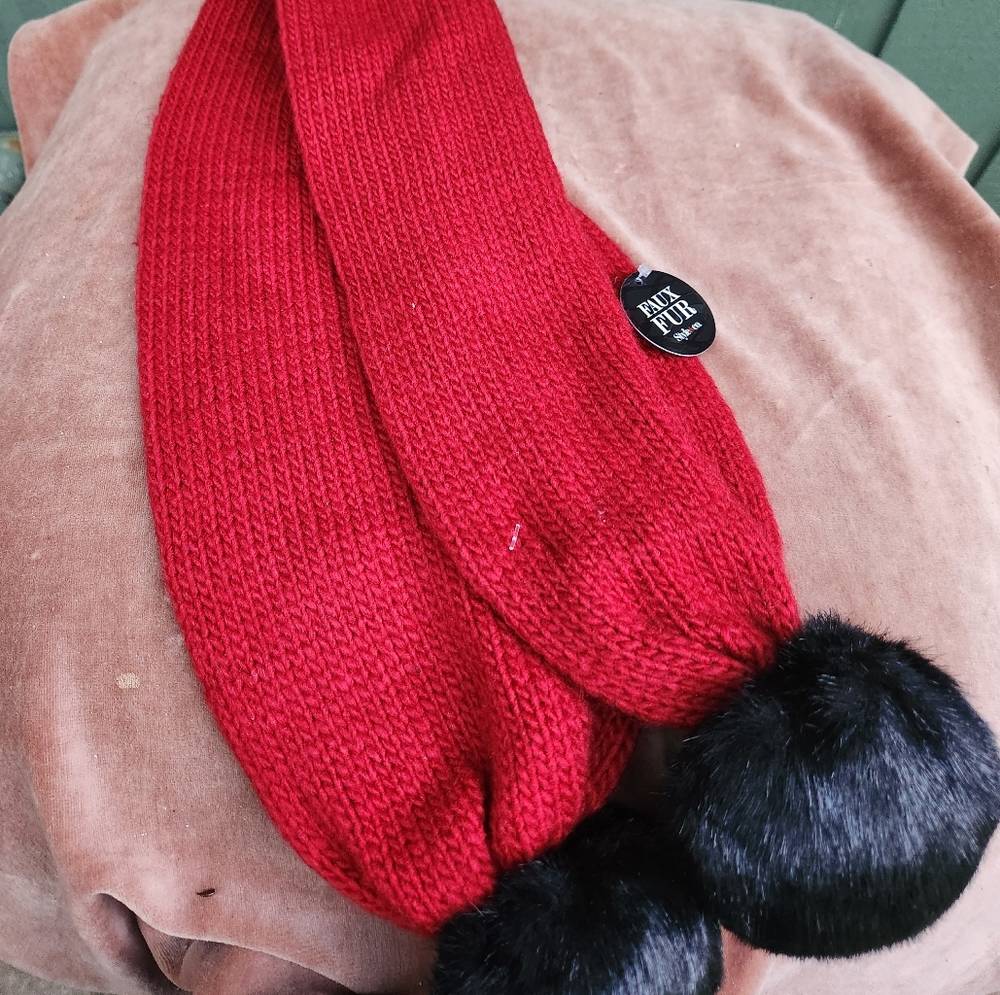 STYLE & CO. RED KNIT SCARF WITH BLACK FAUX FUR PUFFS BN
